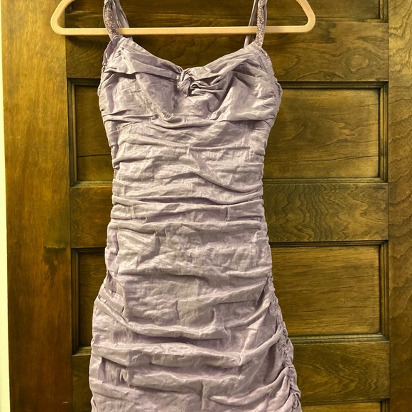 Like new dress.  So adorable and extremely flattering. - Picture 4 of 4